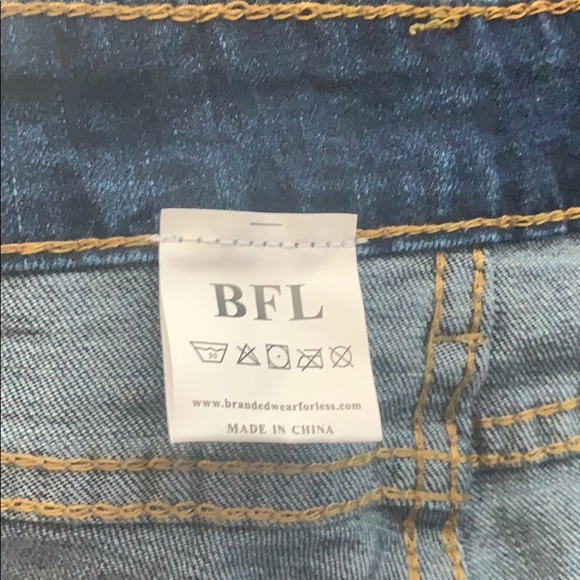 Distressed Slim Fit Stretchy Skinny ripped Jeans - Picture 4 of 6